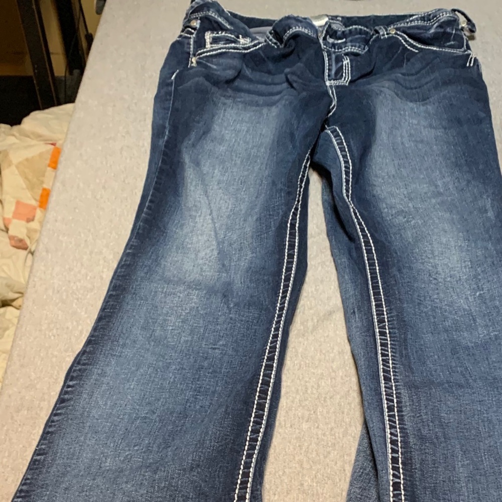 Maurices jeans